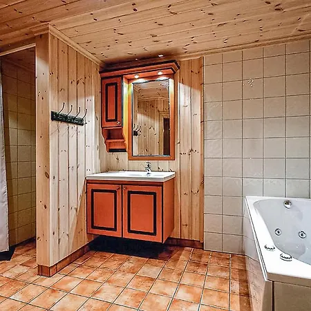 In With Sauna *